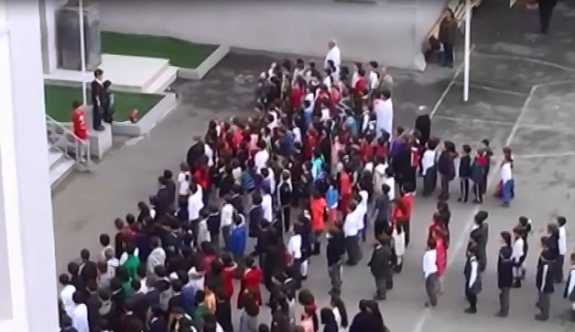 18 milyon 43 bin 15 öğrenci ve 900 bin öğretmen ders başı yapacak
