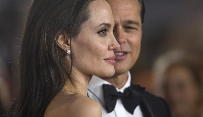 Angelina Jolie Brad Pitt'ten boşanıyor