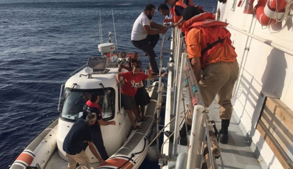 Antalya Alanya'da kuru yük gemisi battı