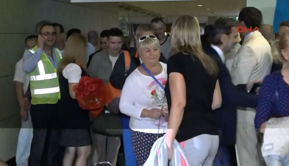 Antalya'ya 12 günde 30 bin 850 Rus turist geldi