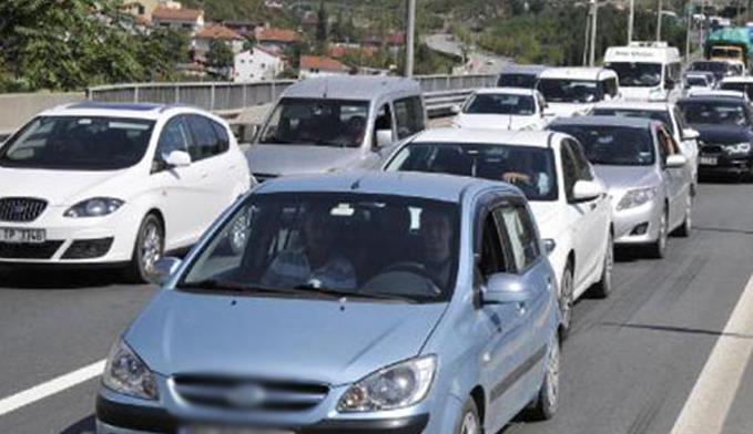 Bayram trafiğinde zincirleme kaza