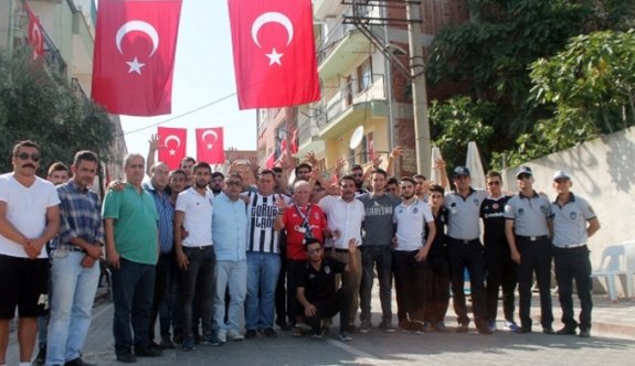 Beşiktaş Çarşı Grubu'ndan Akhisar’a anlamlı ziyaret