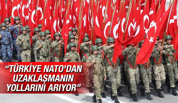 Orzechowski: Türkiye, NATO'dan uzaklaşmanın yollarını arıyor