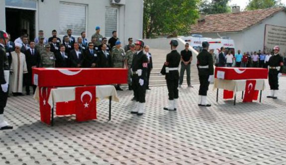 Şehit köy korucuları son yolculuklarına uğurlandı