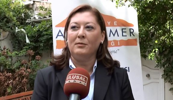 Ülkemizde 600 bin aile alzheimer hastalğı ile mücadele ediyor