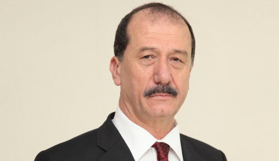 "Evet-hayır ile uğraşırken ekonomi çöküyor"