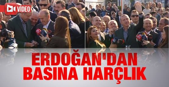 Erdoğan'dan muhabire bayram harçlığı!