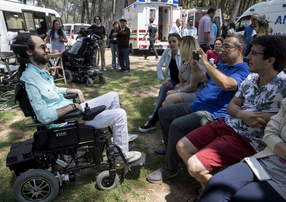 Als Hastasi Ali Var Fotografla Yasama Tutundu Engelliler Haber Ve Bilgi Portali Yasadikca