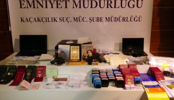 İnsan kaçakçılığı şebekesine operasyon kamerada ile ilgili görsel sonucu