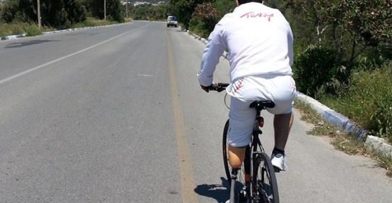 Protez bacakla 61 saat pedal çevirdi